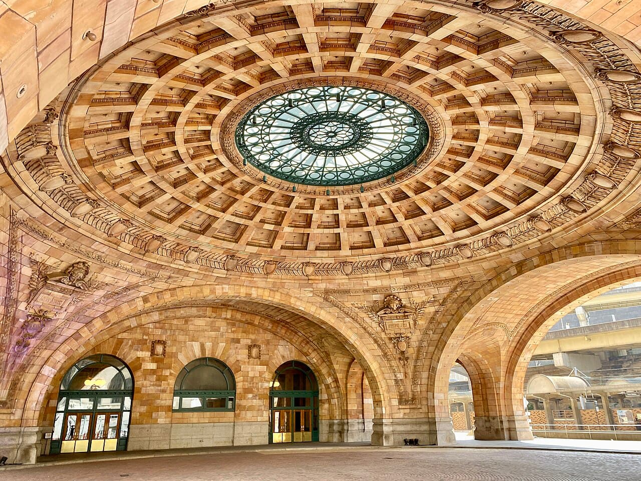 Pittsburgh Penn Station exterior view